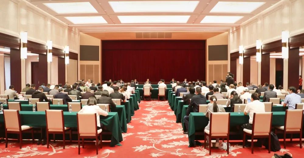 20220428湖北省工商联直属商协会会长会议图片-1.jpg 20220428湖北省工商联直属商协会会长会议图片-1.jpg